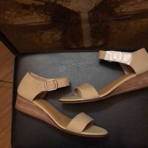 Lucky Brand Wedge Sandals-11M